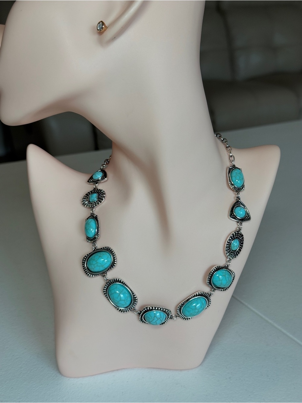 Western Turquoise Stone Silver Necklace